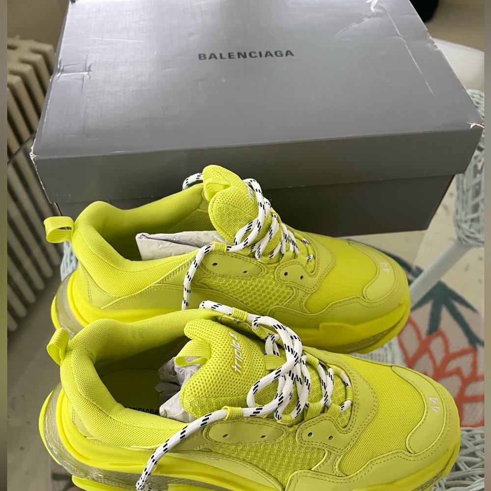 Men’s Balenciaga Triple S sneakers BRAND NEW IN BOX - Picture 3 of 6